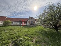 Zemědělská usedlost s developerským potenciálem – Kbelnice, Strakonicko (7 719 m²)