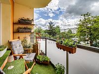 Prodej bytu 3+1 s lodžií v ulici M. Chlajna v Českých Budějovicích. - lodžie