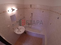 Prodej prostorného bytu 2+1 o podlahové ploše 65 m² v Zachariášově ulici v Českých Budějovicích - GOPR2613.JPG