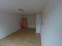 Prodej prostorného bytu 2+1 o podlahové ploše 65 m² v Zachariášově ulici v Českých Budějovicích - GOPR2634.JPG
