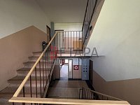 Prodej prostorného bytu 2+1 o podlahové ploše 65 m² v Zachariášově ulici v Českých Budějovicích - IMG_6192.JPEG