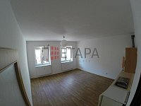 Pronájem cihlového bytu 1+kk ,27 m2, v OV v centru Českých  Budějovic ul. Skuherského. - Foto 8