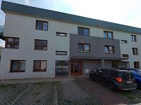 Byt 2+kk včetně parkovacího stání v Měšicích jen 10 km od Praha Letňany