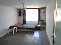 Prodej rodinného domu 4+kk se započatou rekonstrukcí - DSC04485.JPG