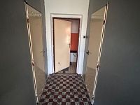 Prodej bytu 1+1 v Plzni na Borech 39 m2 s lodžií - 2 sklepy