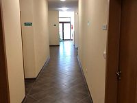 Pronájem kancelářských prostor, Modřice, 67 m² - uzavřený areál, tři kanceláře, kuchyňka, parkování - 10.jpeg