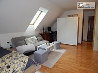 Pronájem bytu 1+kk, 33 m² - Brno, Žabovřesky, Bochořákova – byt s možností užívání prostorné terasy - 03.JPG