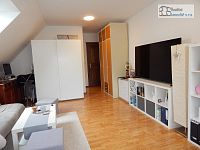 Pronájem bytu 1+kk, 33 m² - Brno, Žabovřesky, Bochořákova – byt s možností užívání prostorné terasy - 04.JPG