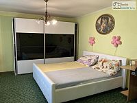 RD Kožušice – venkovský dům s garáží, dílnou a velkou zahradou na klidném místě v malé obci - 06.JPEG