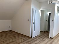 Pronájem bytu OV 2+kk, 65 m², Brno, Líšeň , Kučerova – novostavba mezonetového bytu ve slepé ulici - 13a.JPEG