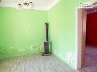 Venkovská usedlost s pozemkem 1.090 m² v Šumicích - k demolici, oboustranný vjezd - 20.JPG