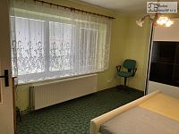 RD Kožušice – venkovský dům s garáží, dílnou a velkou zahradou na klidném místě v malé obci - 07.JPEG