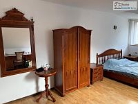 Podnájem bytu 1+kk, 33 m² - Brno, Bochořákova – byt s možností užívání prostorné terasy - 04.JPEG