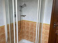 Podnájem bytu 1+kk, 33 m² - Brno, Bochořákova – byt s možností užívání prostorné terasy - 007.jpg