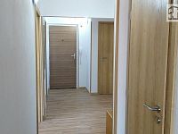 OV 3+1 Brno, Starý Lískovec, Irkutská, 77 m² - pěkný slunný byt s balkónem po nedávné rekonstrukci - 03.jpg