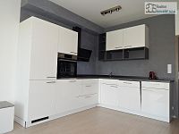 Pronájem OV 1+kk, 32,4 m², Ponava City, Střední – hezký zařízený byt s balkónem v novostavbě - 02.JPG