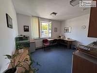 Pronájem kancelářských prostor 4+kk, 87 m² - Brno, Řečkovice, Maříkova – 4 kanceláře, koupelna, vyhrazené parkování, garáž - 007.JPEG