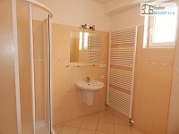 Pronájem kancelářských prostor 4+kk, 87 m² - Brno, Řečkovice, Maříkova – 4 kanceláře, koupelna, vyhrazené parkování, garáž - 009.JPG