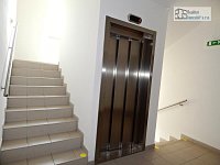 Pronájem kancelářských prostor 4+kk, 87 m² - Brno, Řečkovice, Maříkova – 4 kanceláře, koupelna, vyhrazené parkování, garáž - 024.JPG