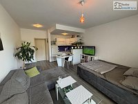 Pronájem bytu OV 1+kk, 35 m² - Brno, Komín, ulice Pastviny – hezký byt s malou terasou a zahrádkou 23 m². - 03.JPEG