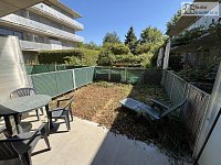 Pronájem bytu OV 1+kk, 35 m² - Brno, Komín, ulice Pastviny – hezký byt s malou terasou a zahrádkou 23 m². - 10.JPEG