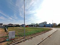 Stavební pozemek Pohořelice, 853 m² – velmi pěkný pozemek v blízkosti centra města, IS u pozemku - 002.jpg
