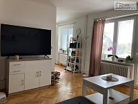 Pronájem bytu 2+kk Brno, Řečkovice, ul. Ječná, 2.NP, 54 m² – po rekonstrukci - balkón, klidná ulice - 02.jpg