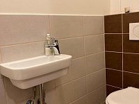 Pronájem bytu 2+kk Brno, Řečkovice, ul. Ječná, 2.NP, 54 m² – po rekonstrukci - balkón, klidná ulice - 07.jpg
