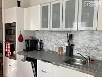 Pronájem bytu 2+kk Brno, Řečkovice, ul. Ječná, 2.NP, 54 m² – po rekonstrukci - balkón, klidná ulice - 14.jpg