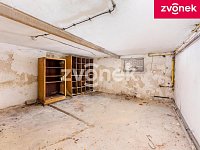 Baťovský půldomek s velkou zahradou a studnou na prestižní adrese Tř. Tomáše Bati - Obrázek k zakázce č.: 724991