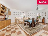 Rodinný dům 4+1 s garáží a bazénem, Pozlovice - Obrázek k zakázce č.: 717052