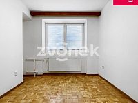 Prostorný byt 3+1 po rekonstrukci s balkonem, parkováním v 1. NP Rodinného domu - Kunovice - Obrázek k zakázce č.: 718212