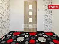 Pronájem Baťovského čtvrtdomku s vlastní garáží a venkovním krytým posezením, Zlín - Letná - Obrázek k zakázce č.: 704196