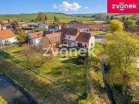 Prostorný rodinný dům se zahradou 1 050 m², garáží a velkým potenciálem – Bílovice u Uherského Hradiště