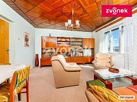 Rodinné sídlo s velkorysou zahradou 1 144 m² na prestižní adrese v Lukově - Obrázek k zakázce č.: 730931