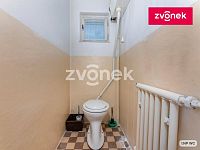 Rodinné sídlo s velkorysou zahradou 1 144 m² na prestižní adrese v Lukově - Obrázek k zakázce č.: 730931