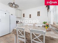 Prostorný dům v obci Ublo u Vizovic: Velká zahrada, dílna a potenciál pro podnikání - Obrázek k zakázce č.: 730951