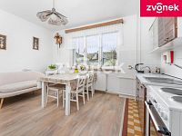 Prostorný dům v obci Ublo u Vizovic: Velká zahrada, dílna a potenciál pro podnikání - Obrázek k zakázce č.: 730951