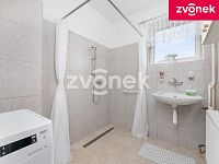 Prostorný dům v obci Ublo u Vizovic: Velká zahrada, dílna a potenciál pro podnikání - Obrázek k zakázce č.: 730951