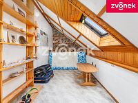 Prostorný dům v obci Ublo u Vizovic: Velká zahrada, dílna a potenciál pro podnikání - Obrázek k zakázce č.: 730951