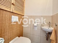 RD Mysločovice, garáž, rekonstrukce, ihned k nastěhování - Obrázek k zakázce č.: 728121