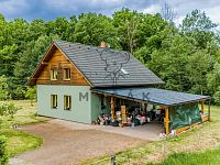 Rodinný dům 5+kk s velkým pozemkem na okraji obce Spolí