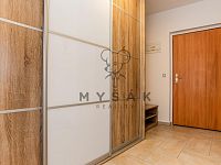 Zařízený byt 3+kk v Riegrově ulici v Českých Budějovicích - Fotoface_04.jpg