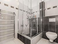 Zařízený byt 3+kk v Riegrově ulici v Českých Budějovicích - Fotoface_21.jpg