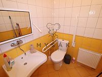 Nově zrekonstruované kanceláře v přízemí objektu ve vnitrobloku Žižkovy třídy v Českých Budějovicích - IMG_0461.JPG