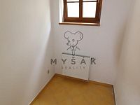 Nově zrekonstruované kanceláře v přízemí objektu ve vnitrobloku Žižkovy třídy v Českých Budějovicích - IMG_0462.JPG