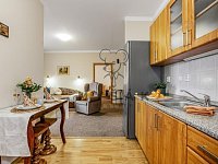 2+kk s velkou lodžií v bytovém domě U Trojice, České Budějovice - 251217_Fotoface_11.jpg