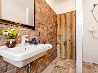 Zařízená garsoniéra s parkovacím místem v novostavbě domu v Drahotěšicích - Cimrovka_11.jpg