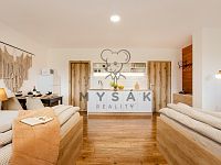 Zařízená garsoniéra s terasou a parkovacím místem v novostavbě domu v Drahotěšicích - Cimrovka_09.jpg