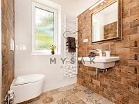 Zařízená garsoniéra s terasou a parkovacím místem v novostavbě domu v Drahotěšicích - Cimrovka_12.jpg